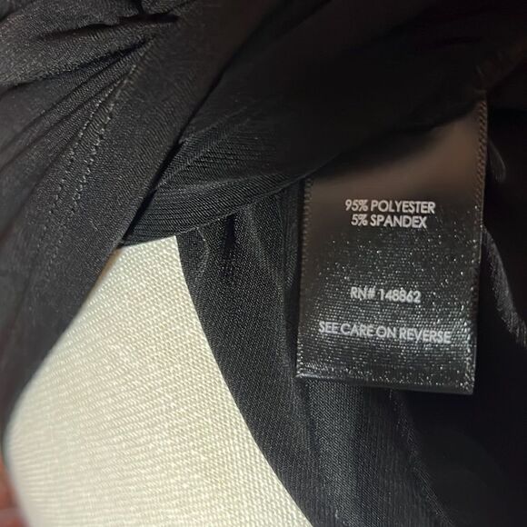 NWT Torrid Studio Knit Sweetheart Twist Top - Picture 9 of 9